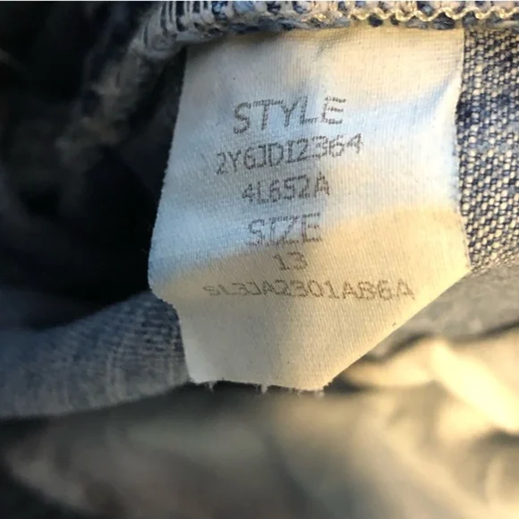 Blue flare Jeans with Distressed Details 13 - Picture 13 of 13